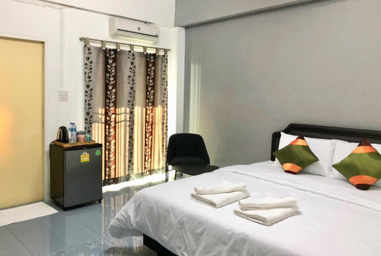 נונטאבורי Oblique Apartment - ออฟบลิค อพาร์ทเมนท์ מראה חיצוני תמונה